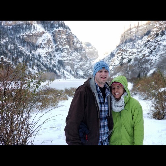 I’m Serina. Welcome to my closet! ☺️ - Picture 4 of 5